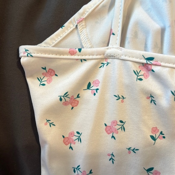 White floral crop top cami - Picture 3 of 3